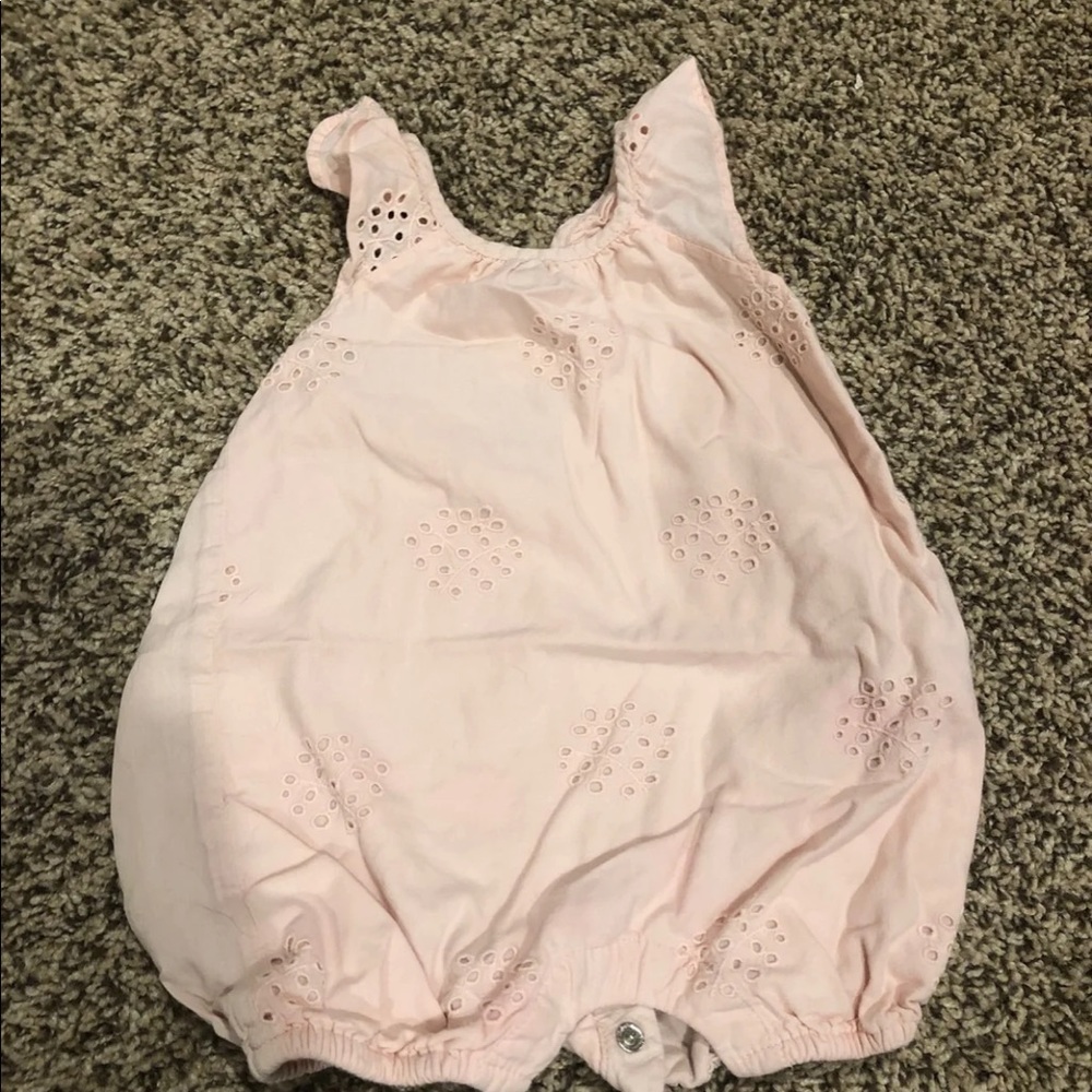 2 Baby Gap Rompers - Picture 2 of 7